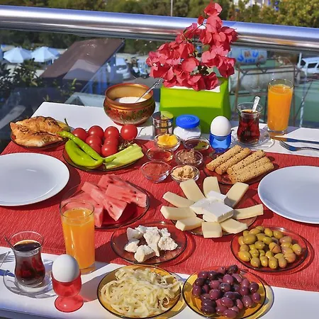 ホテル Antiphellos Kuecuekcakil *